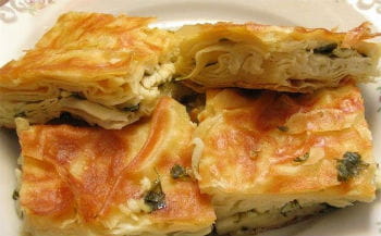 Удивительно вкусный и сытный рыбный пирог с рисом