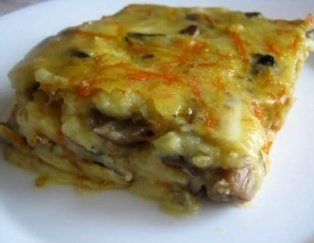 Даже сытому захочется такую картофельную запеканку с грибами и фаршем