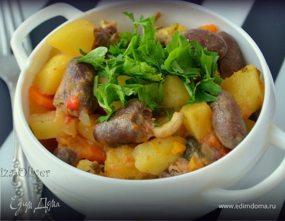 Жаркое из картофеля и куриных сердечек