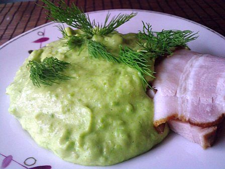 Пюре с луком и зеленым горошком