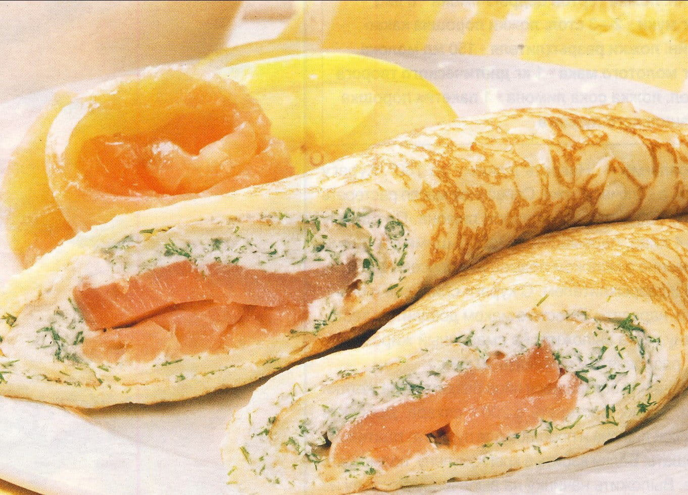 Запеченные блины с лососем