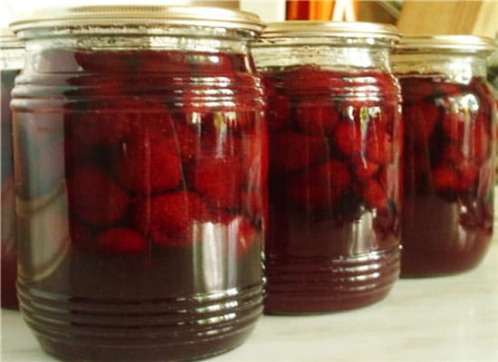 Клубничный компот без использования воды