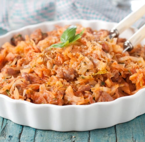 Тушёная капуста с курицей