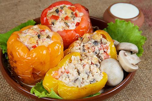 Перец с рисом и овощами