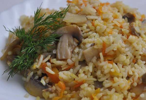 Плов с грибами