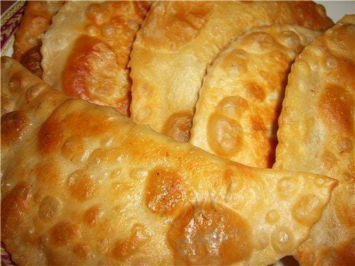 Сырные чебуреки