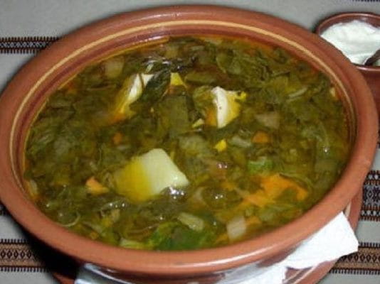 Холодный борщ со щавелем