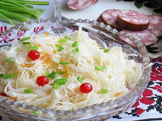 Хрустящая квашеная капуста