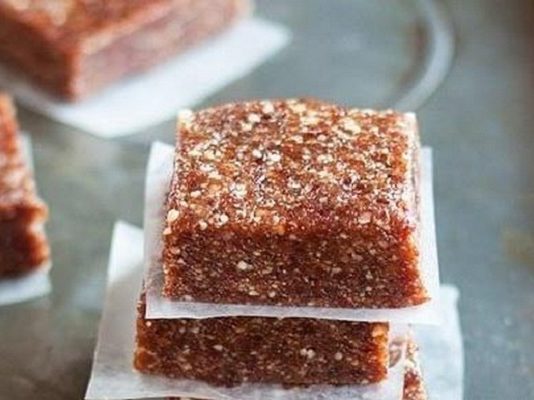 Энергетические батончики с орехами и сухофруктами