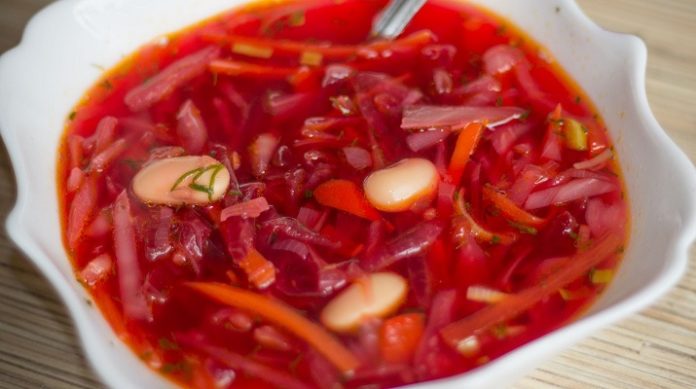 Постный борщ с фасолью
