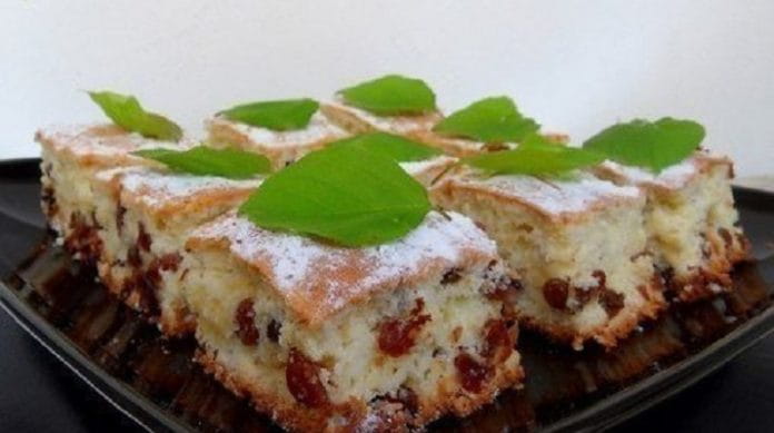 Лимонный кекс с изюмом