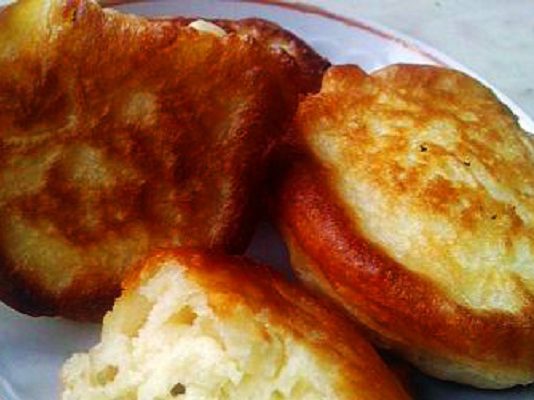 Пышные оладушки на дрожжах