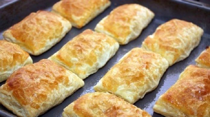 Вкусные пирожки из слоеного теста с мясом
