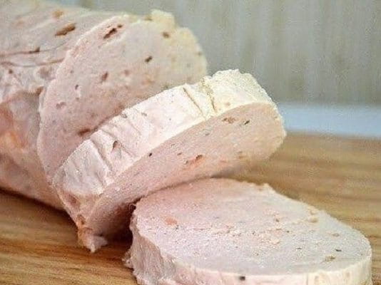 Домашняя колбаска из куриного филе