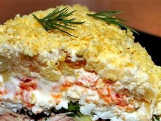 Салат «Мимоза» с сардиной и сыром