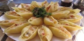 Стейки из говядины на сковороде