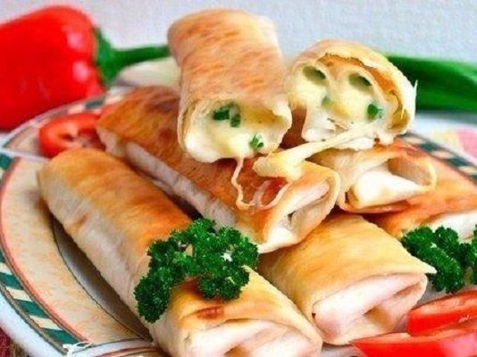 Хрустящий лаваш, жаренный с сыром