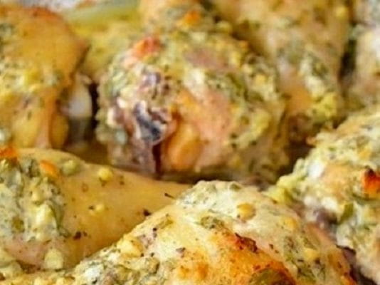 Куриные голени в сметанном маринаде