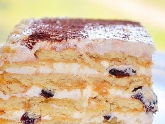 Торт без выпечки с печеньем