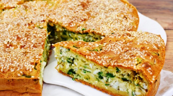 Пирог с зеленым луком и курицей