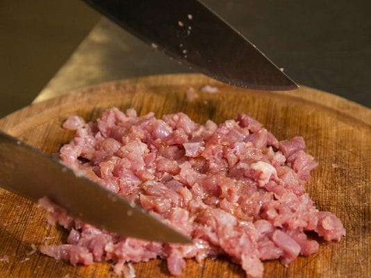 Как сделать вкусный фарш: советы и рецепты