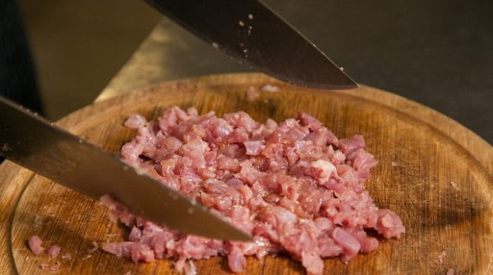 Как сделать вкусный фарш: советы и рецепты