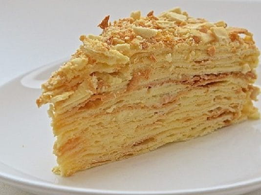 «Прага», «Наполеон» и «Медовик»: три самых вкусных торта, которые не нуждаются в рекламе