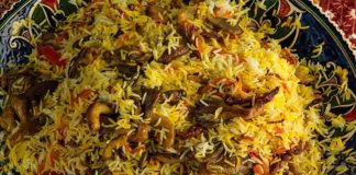 Густой суп с фрикадельками и кабачками