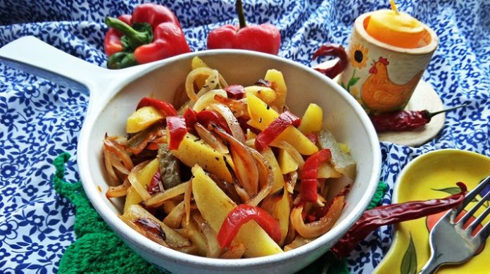 Постный картофельный салат «Деревенский»