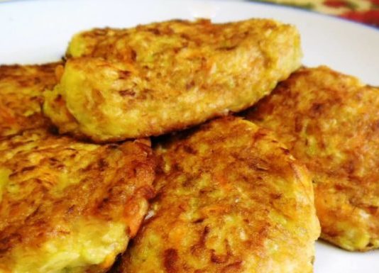 Оладьи из кабачков с сыром и чесноком