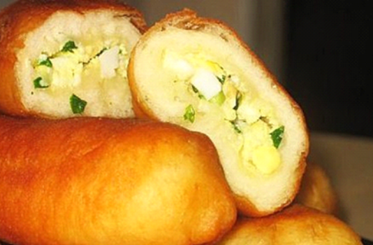 Пирожки с зеленым луком и яйцом