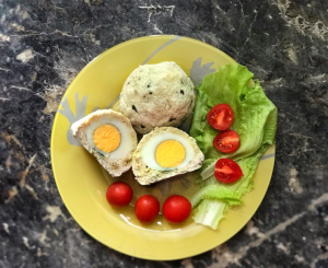 Мясные котлеты с перепелиным (куриным) яйцом