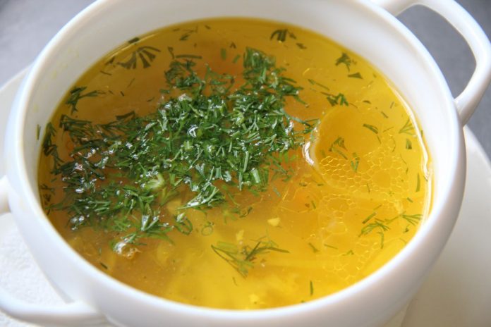 Суп лапша с курицей в мультиварке