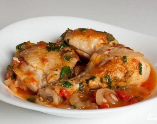 Чахохбили из курицы в мультиварке