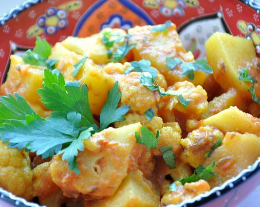 Алу Гоби. Блюдо индийской кухни