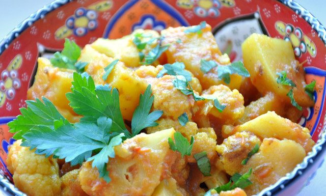 Алу Гоби. Блюдо индийской кухни