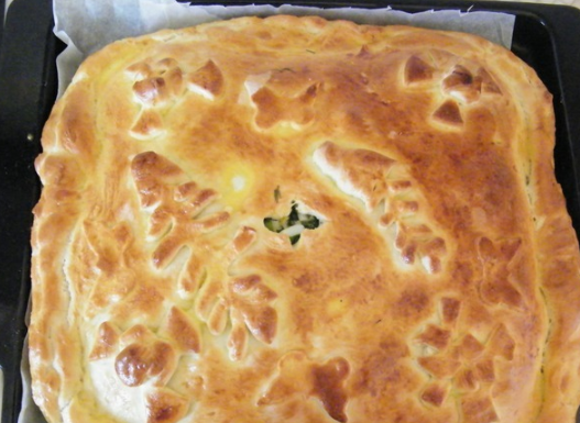 Кулебяка с семгой и рисом