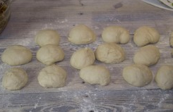 Пирожки с квашенной капустой