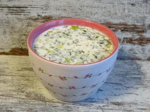 Окрошка с копченой курицей