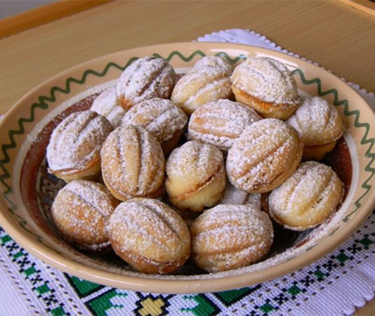 Орешки в мультипекаре
