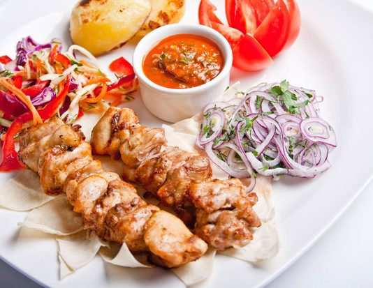 Шашлык из курицы в ореховом маринаде