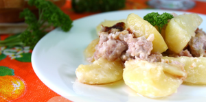Картошечка в мультиварке с фаршем