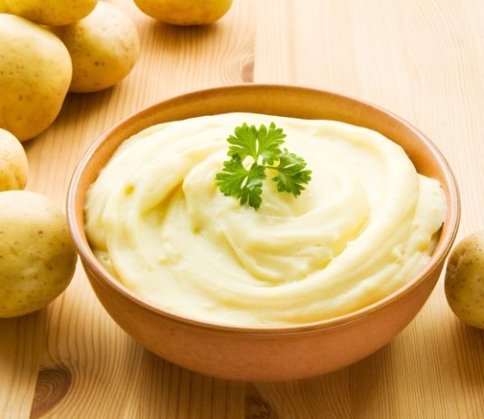 Пюре с чесночными сухариками