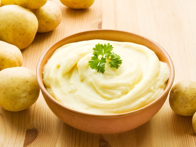 Пюре с чесночными сухариками