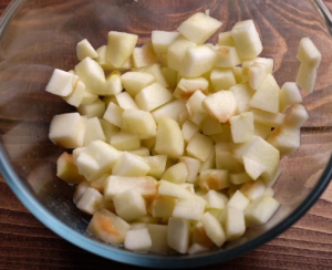 Салат с морковью, апельсином бананом и яблоком