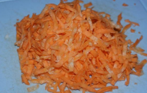 запеченная форель с морковью