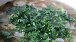 Легкий супчик с курицей и грибами