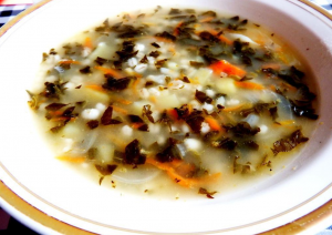 Щи с перловкой щавелем и грибами