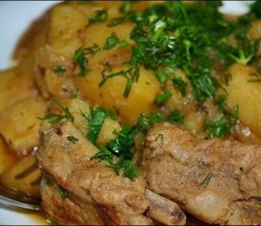 Картошка с ребрышками в мультиварке