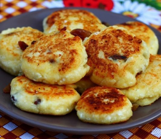 Сырники с изюмом